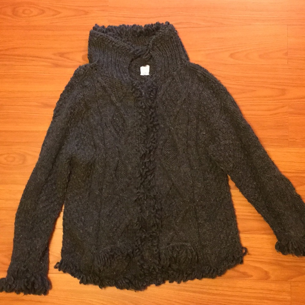 Runa Pachak handmade sweater
